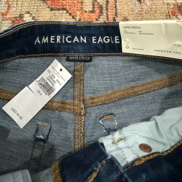Women’s American Eagle Jean Shorts, NWT, Size 6, Midi, Super Stretch - Picture 5 of 7
